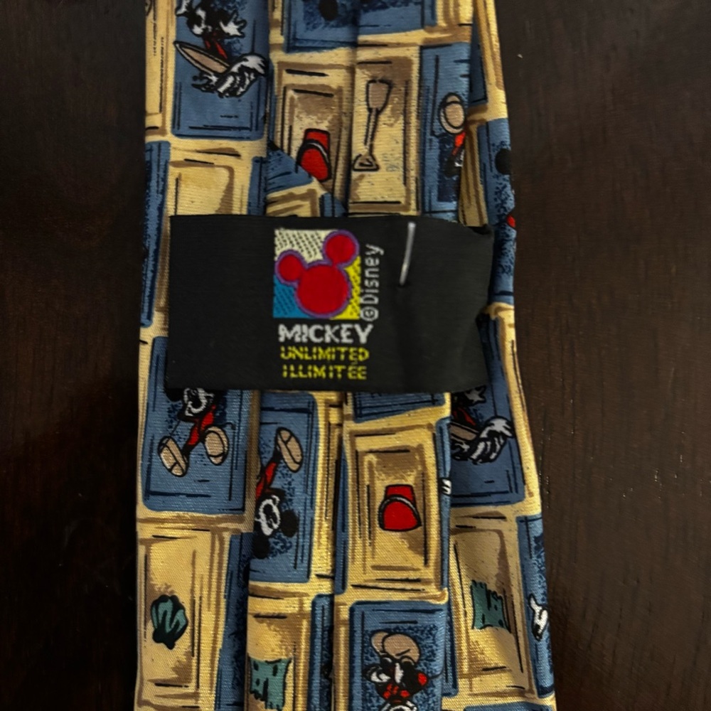 Mickey Unlimited Clip-On Tie